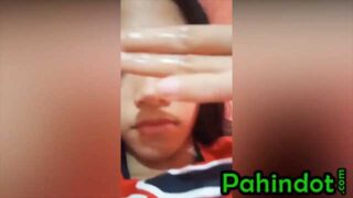 Tinikman ni girl sarili nyang katas