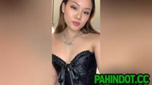 Binatuta ng Dildo Kanyang Tahong sa Kitchen