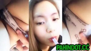 Cute Milf Pinasilip ang Matambok na Keps