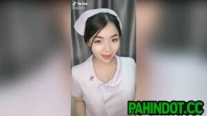 Inalagaan ni Pinay Nurse sa Ibabaw