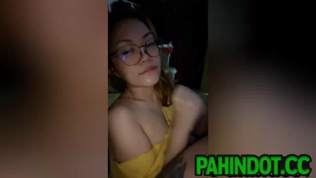 Kaya Pala Malinis Kanyang Ngipin Tinut-toothbrush Pati Uten