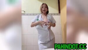 Nagkalikot si Pinay na May Jumbo Melon