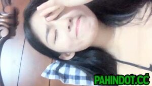 Nanakit ang Ulo Kinamot ang Pekpek