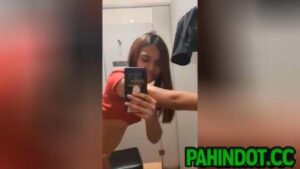 Oh Yes Pinaisa sa Loob ng Dressing Room