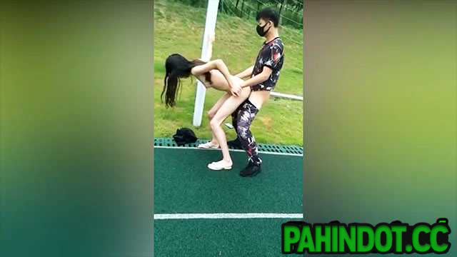 Parehong Libog at First Sight, Nagtuhugan Agad sa Labas