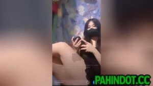 Pinay Nag-lulu Live sa Facebook