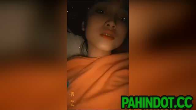 Pinupog na Halik Dede ni Chinita habang Nakatarak Sandata